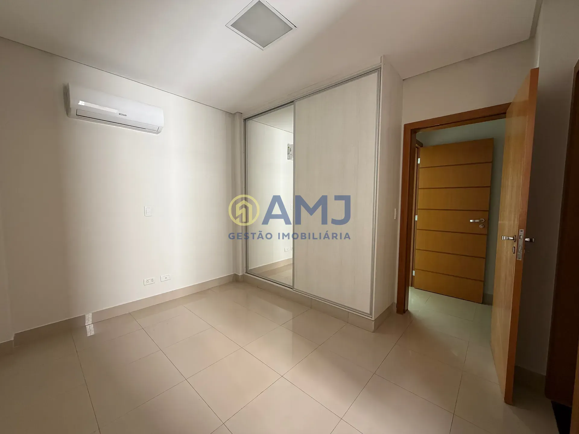 Imagem Apartamento à Venda - 3 Suítes no Setor Pedro Ludovico | Res. Flores do Parque