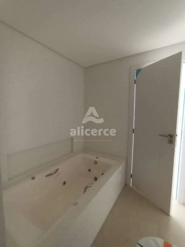 Imagem Apartamento à venda bairro no Floresta com 04 dormitórios, 01 suítre master com 154 m2