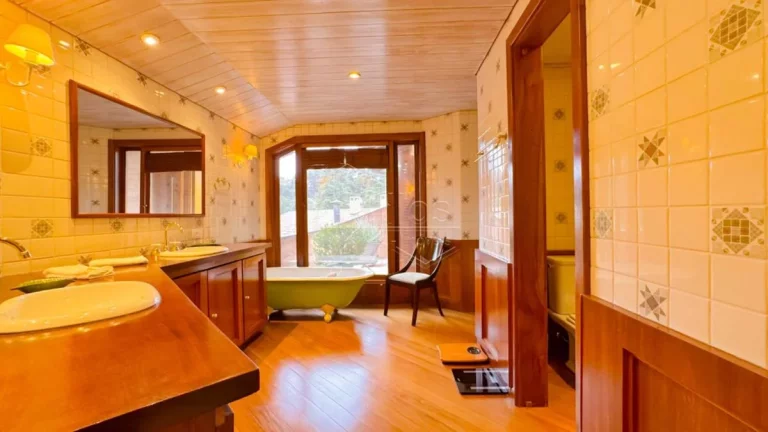 Imagem Mansão de Condomínio em Campos do Jordão