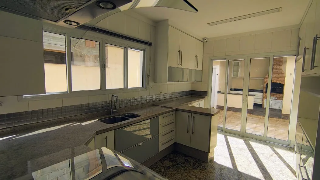 Imagem Casa Térrea com Acessibilidade e Conforto em Alphaville