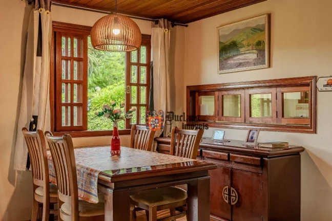 Imagem Chácara com 4 dormitórios à venda, 5850 m² por R$ 750.000,00 - Parque da Ferradura - Campos do Jordão/SP
