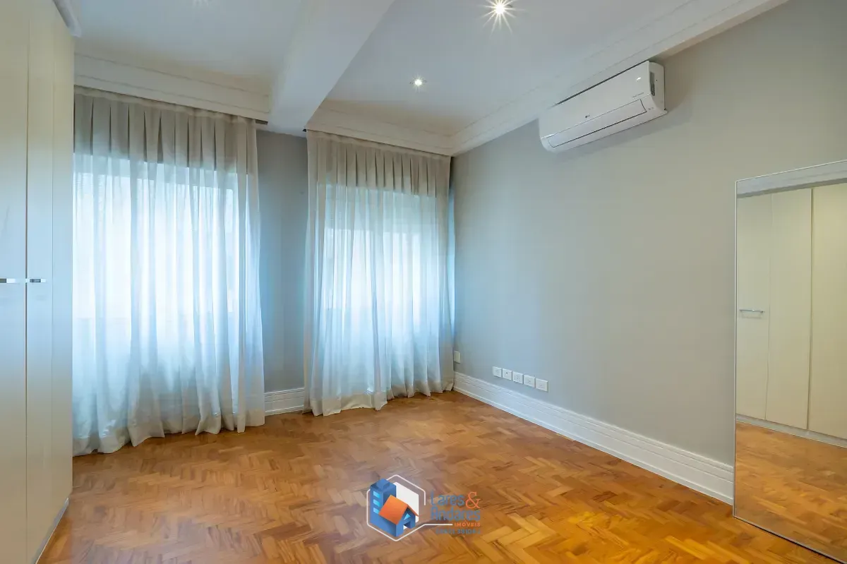 Imagem Apartamento para venda e locação em Cerqueira César com 3 quartos, sendo 2 suítes, 241m²