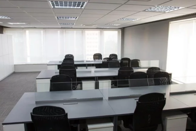Imagem Imóvel Comercial para locação de 400m² na Avenida Brigadeiro Faria Lima