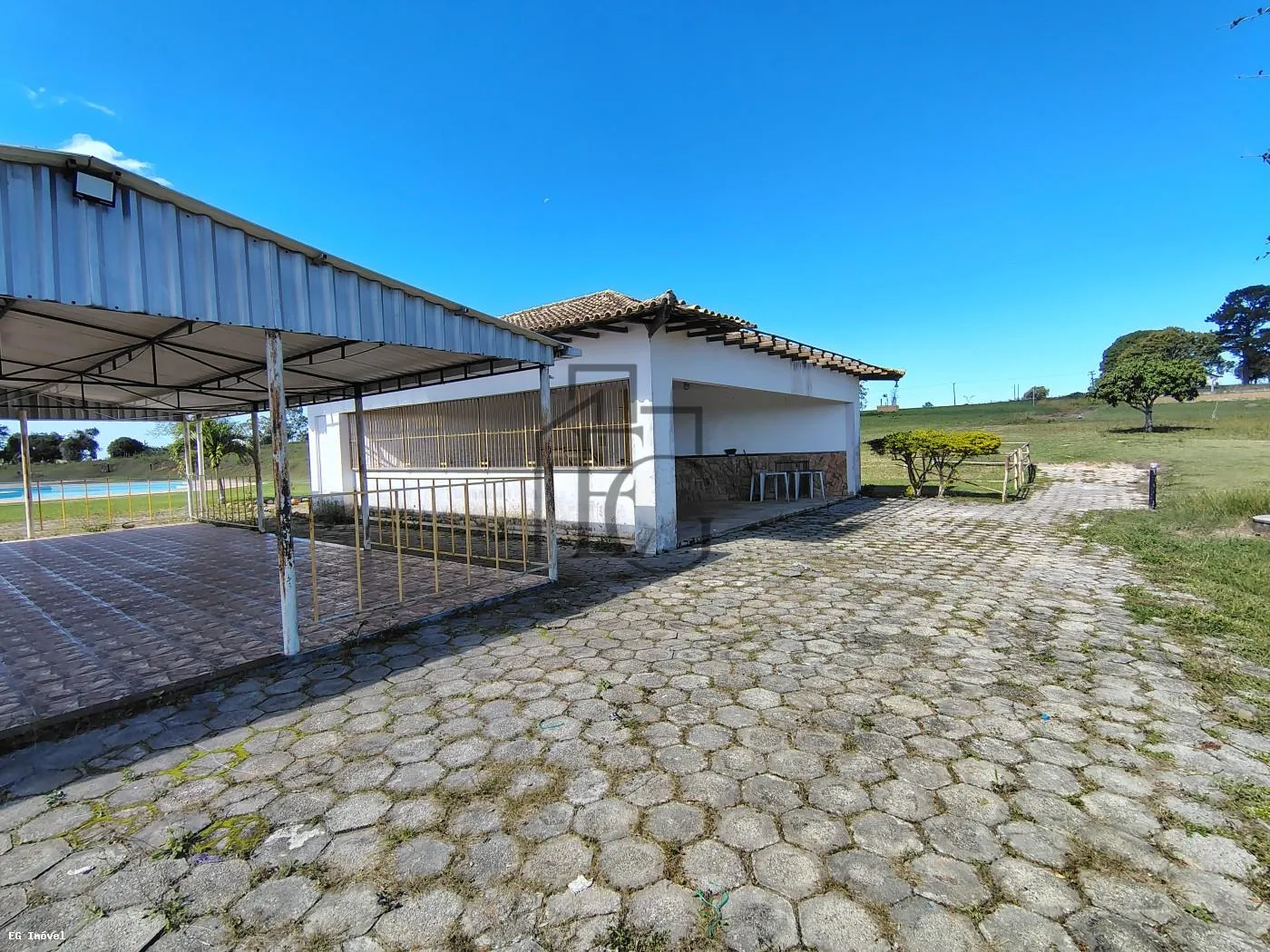 Imagem Sítio / Chácara para Venda em Araruama, Morro Grande, 2 dormitórios, 1 banheiro, 4 vagas