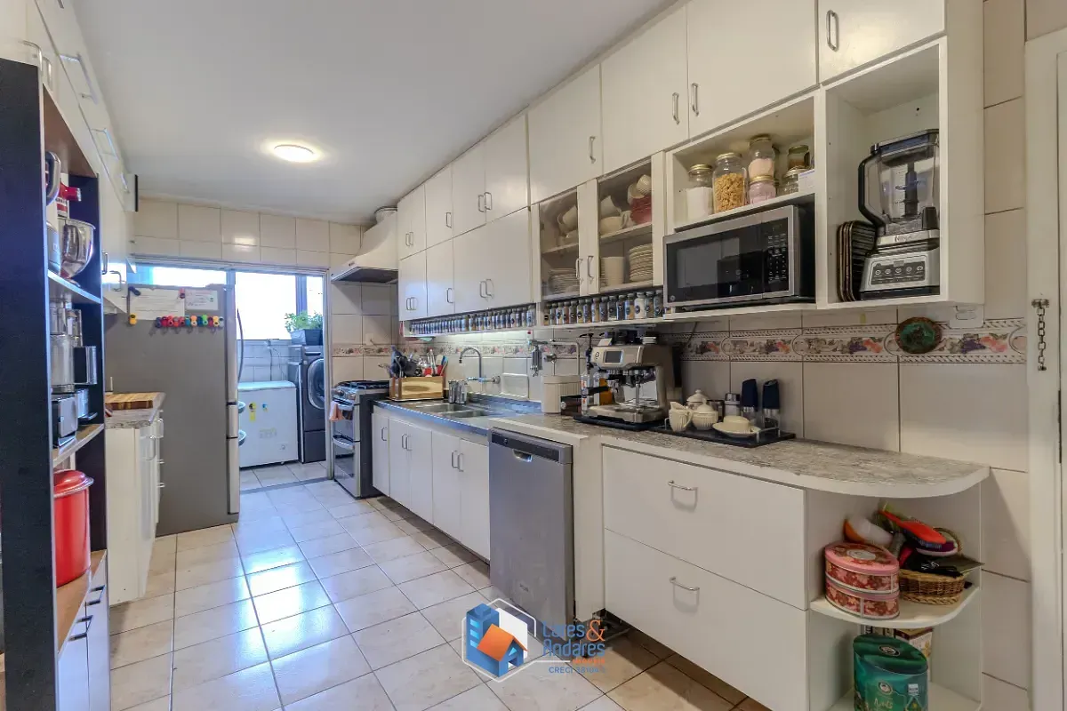 Imagem Apartamento para venda em Santo Amaro com 4 quartos, sendo 1 suíte, 155m²