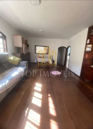 Imagem maravilhosa casa cinco dormitórios suíte varanda churrasqueira no bosque dos eucaliptos