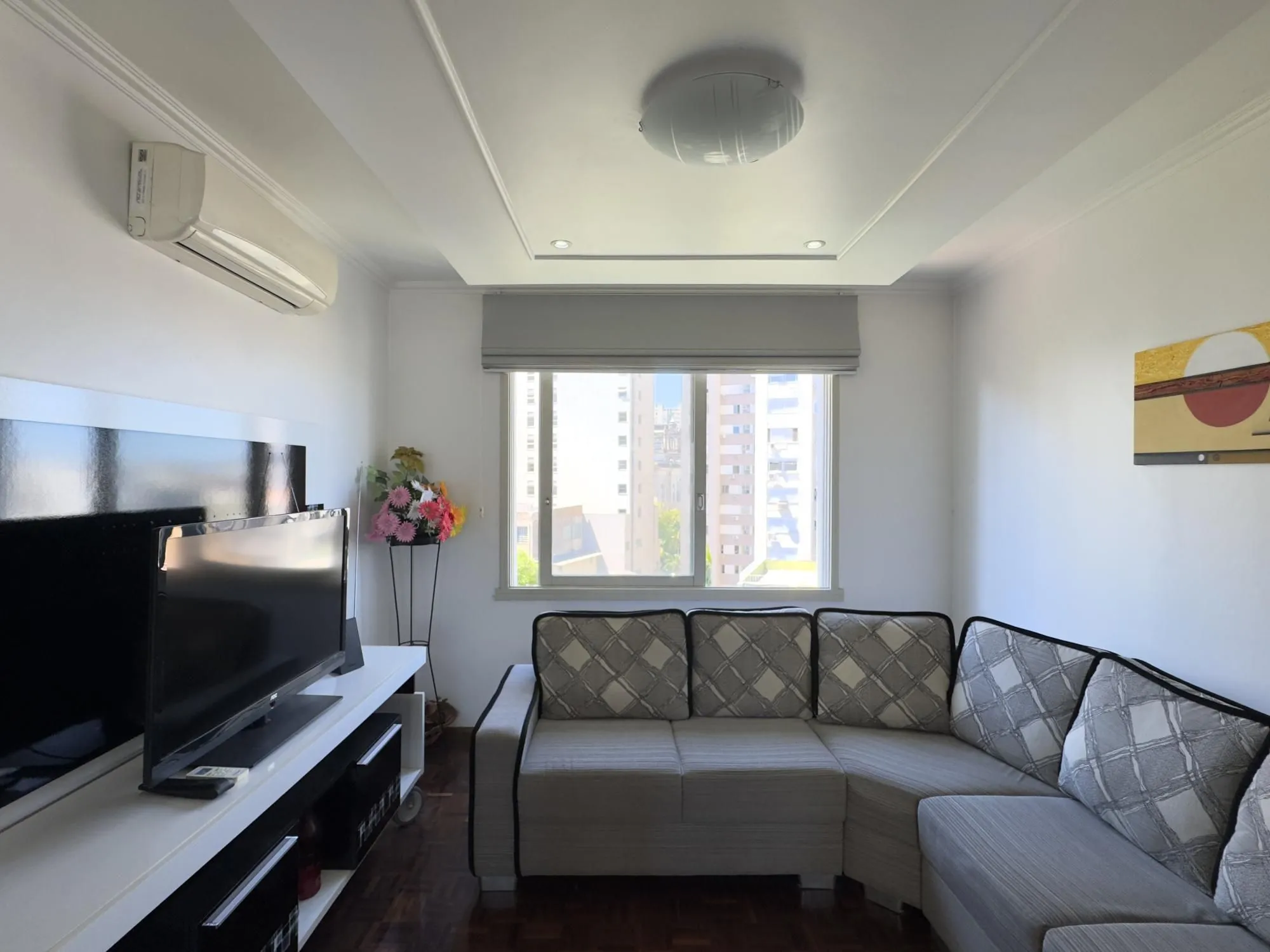 Imagem Apartamento mobiliado de 71m², com 2 dormitórios, sendo 1 suíte e vaga no Centro