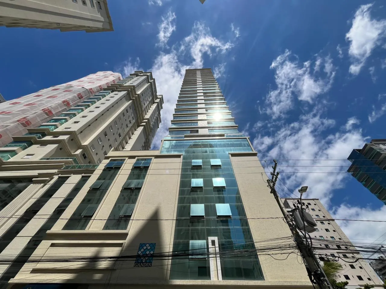 Foto do imóvel Apartamento com vista para o mar à venda com 137m2 por R$ 2.633.367,00