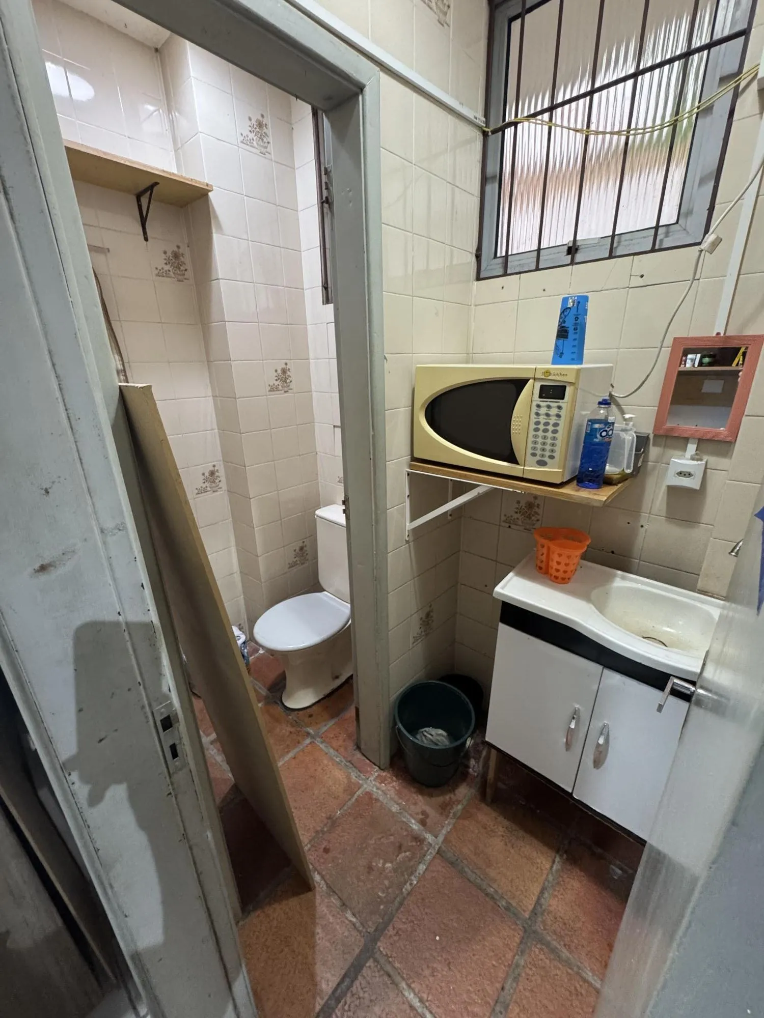 Imagem Loja comercial à venda, localizada no coração da Cidade Baixa, em Porto Alegre, RS 11x33