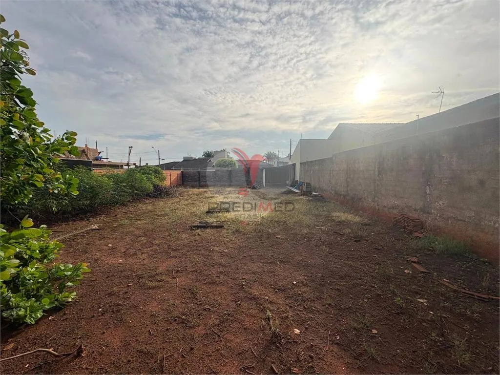 Imagem Lote/Terreno de 517m² no bairro Jardim Itamaraty, em Lençóis Paulista