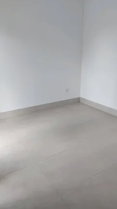 Imagem Sobrado de Alto Padrão 170 m² 3 Dormitórios 5 Vagas de Garagens