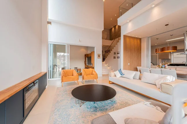 Imagem Casa a venda com 4 Quartos à venda, 400 m² por R$ 2.990.000 - Reserva Santa Maria - Jandira/SP