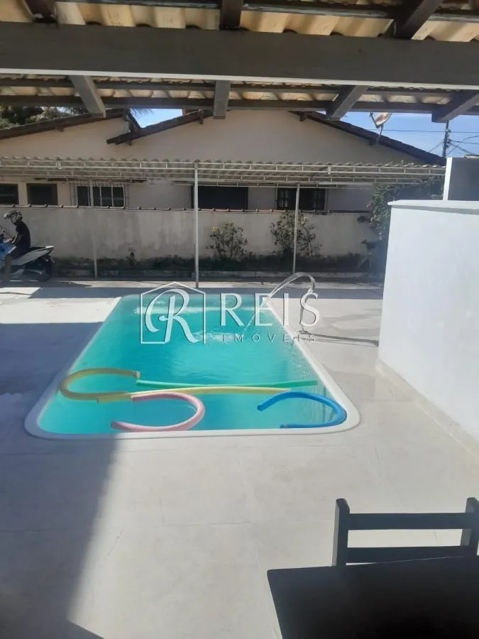 Imagem Casa para Venda em Rio das Ostras, Jardim Mariléa, 2 dormitórios, 2 banheiros, 10 vagas