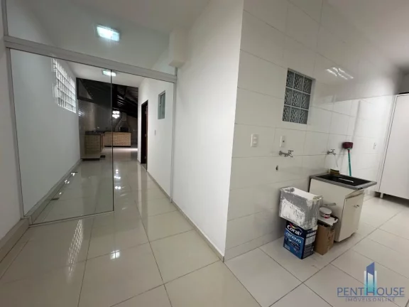 Imagem Casa para Venda em Jaraguá do Sul, Vila Nova, 4 dormitórios, 1 suíte, 3 banheiros, 1 vaga