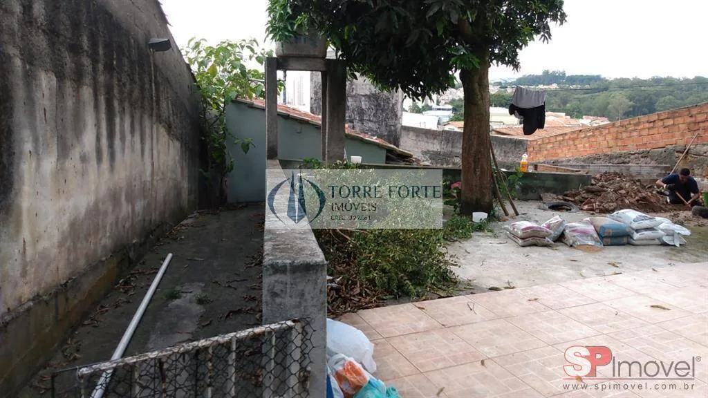 Imagem Terreno com casa construida com 350 metros no Parque do Carmo.