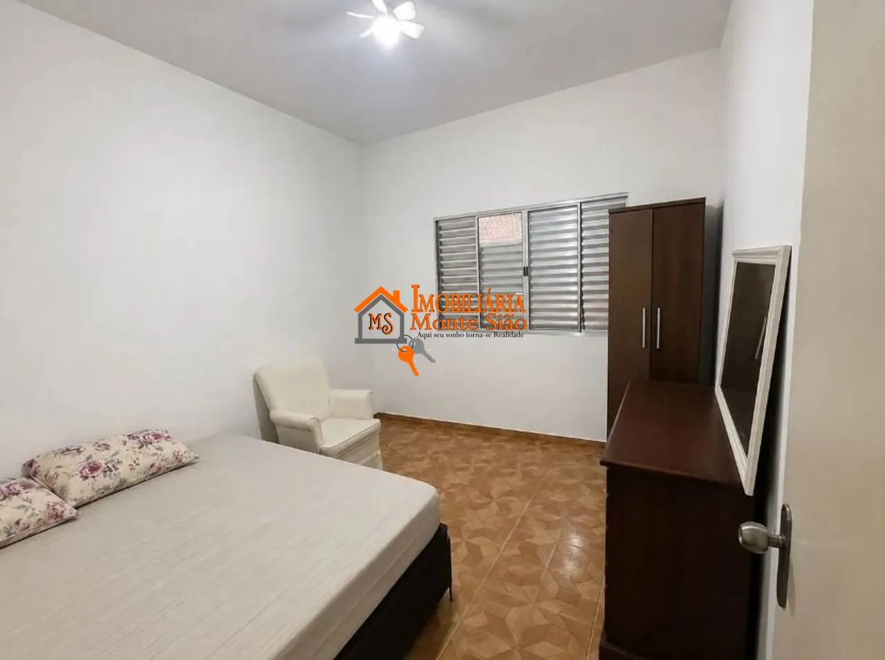 Imagem Sobrado com 5 dormitórios à venda, 300 m² por R$ 435.000,00 - Jardim Paraíso - Guarulhos/SP