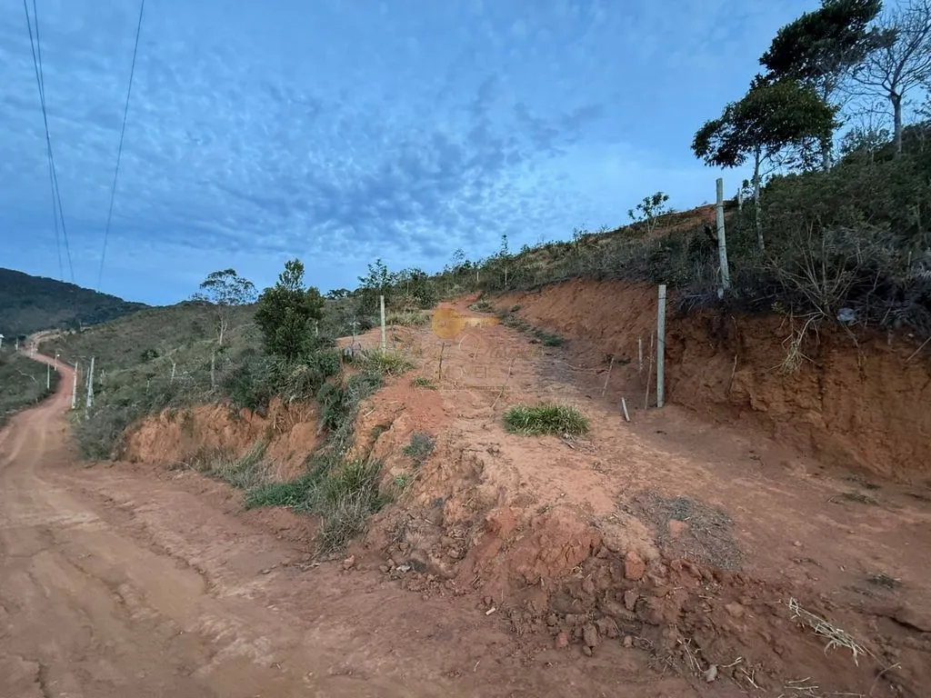 Imagem Terreno em Condomínio para Venda no bairro Albuquerque