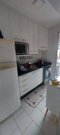 Imagem Apartamento com 3 Quartos e 2 banheiro à Venda, 65 m² por R$ 455.000