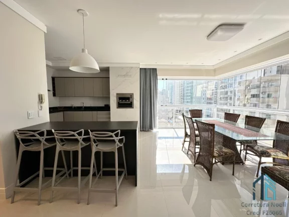 Imagem Apartamento 03 suítes, 02 vagas, andar alto em Balneário Camboriú SC