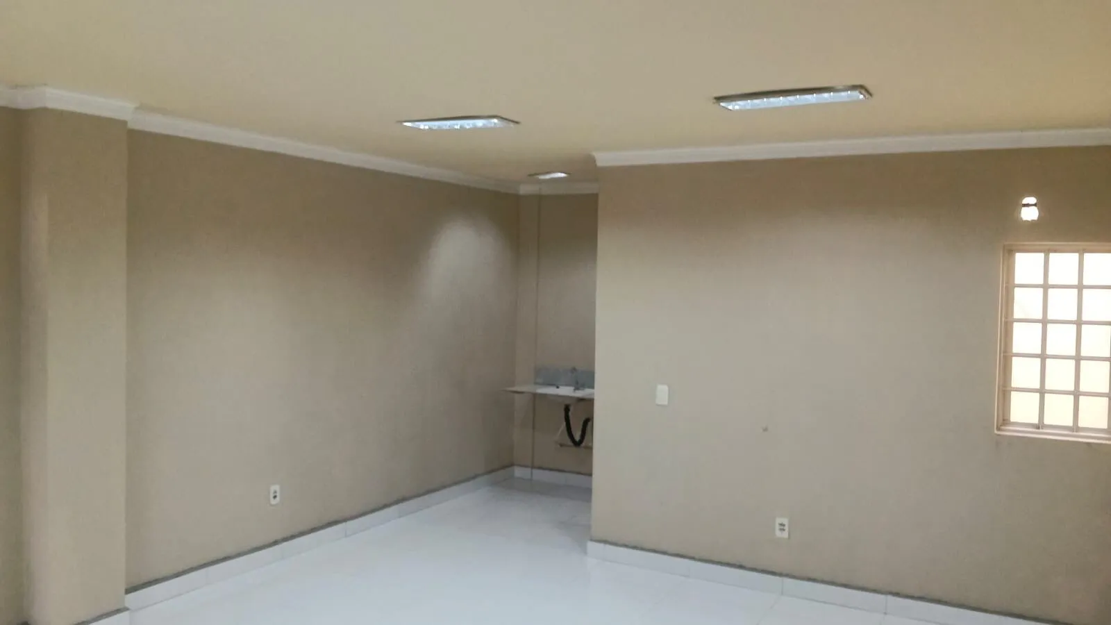 Imagem Sala comercial no Bairro CPA 4