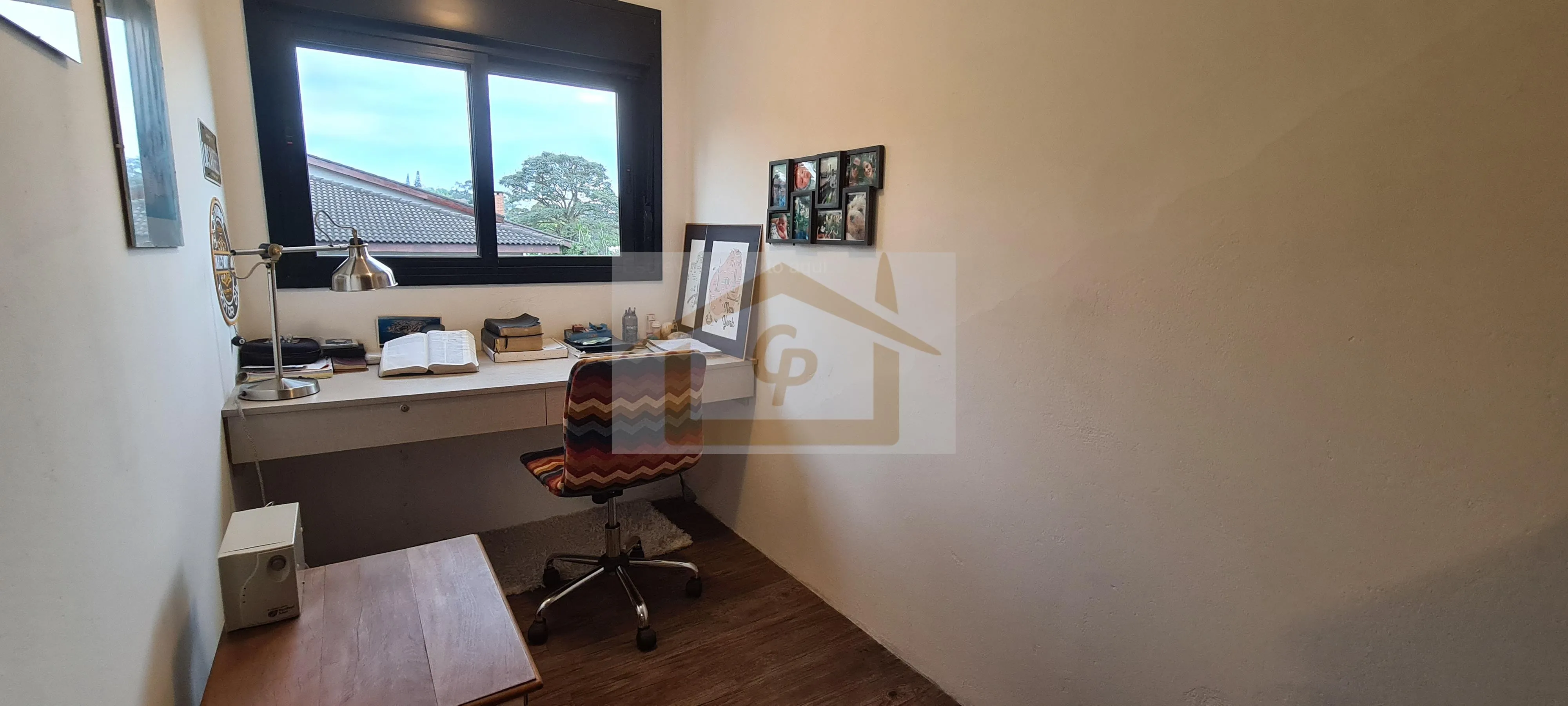 Imagem Casa Alto Padrão em condomínio fechado, 3 quartos sendo 2 suítes, 3 vagas cobertas