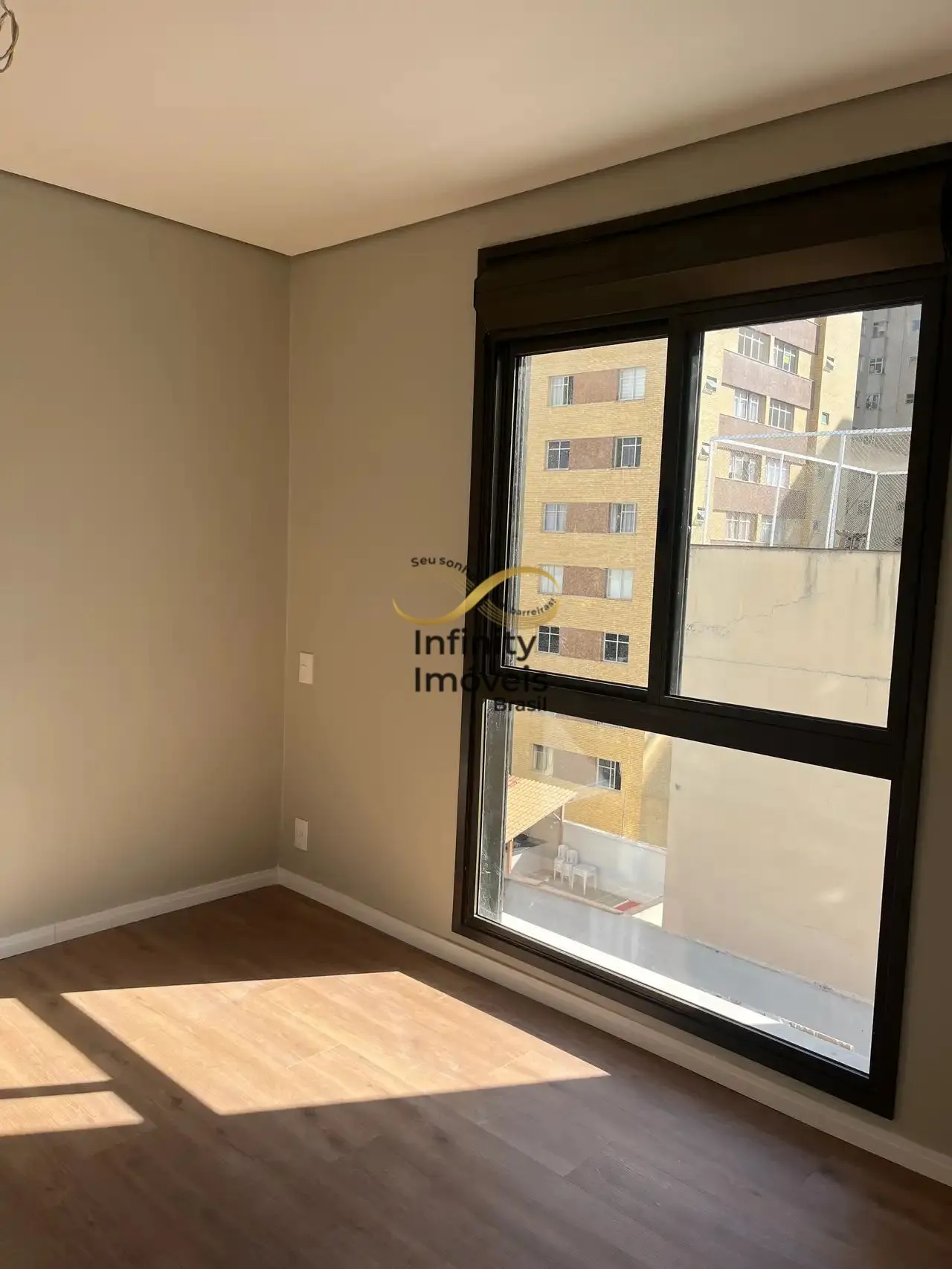 Imagem TERRARO - Apartamento à venda no bairro Santo Antônio - Belo Horizonte/MG