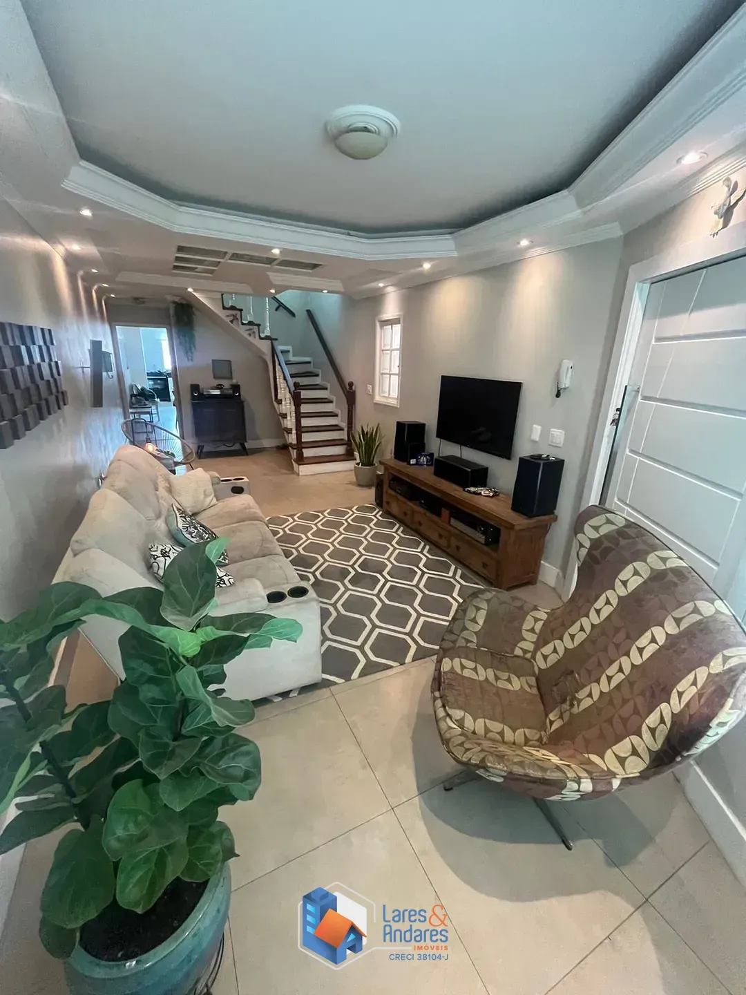 Imagem Sobrado para venda em Vila Nova Mazzei com 4 quartos, sendo 4 suítes, 195m²