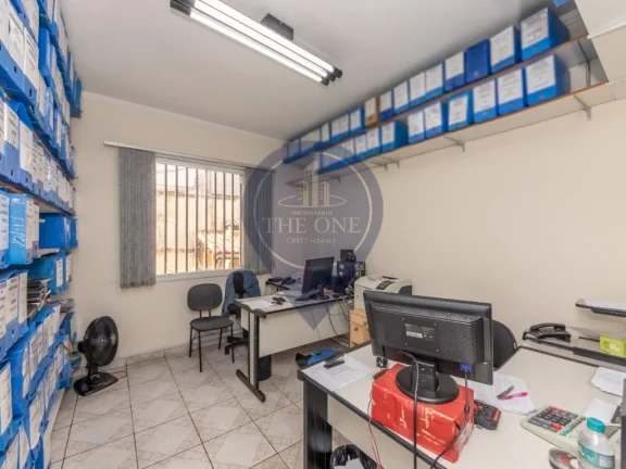Imagem Casa Comercial à Venda em São Paulo - Bairro Saúde: 2 Salas, 6 Banheiros, 2 Vagas de Garagem, 400m² de Área.