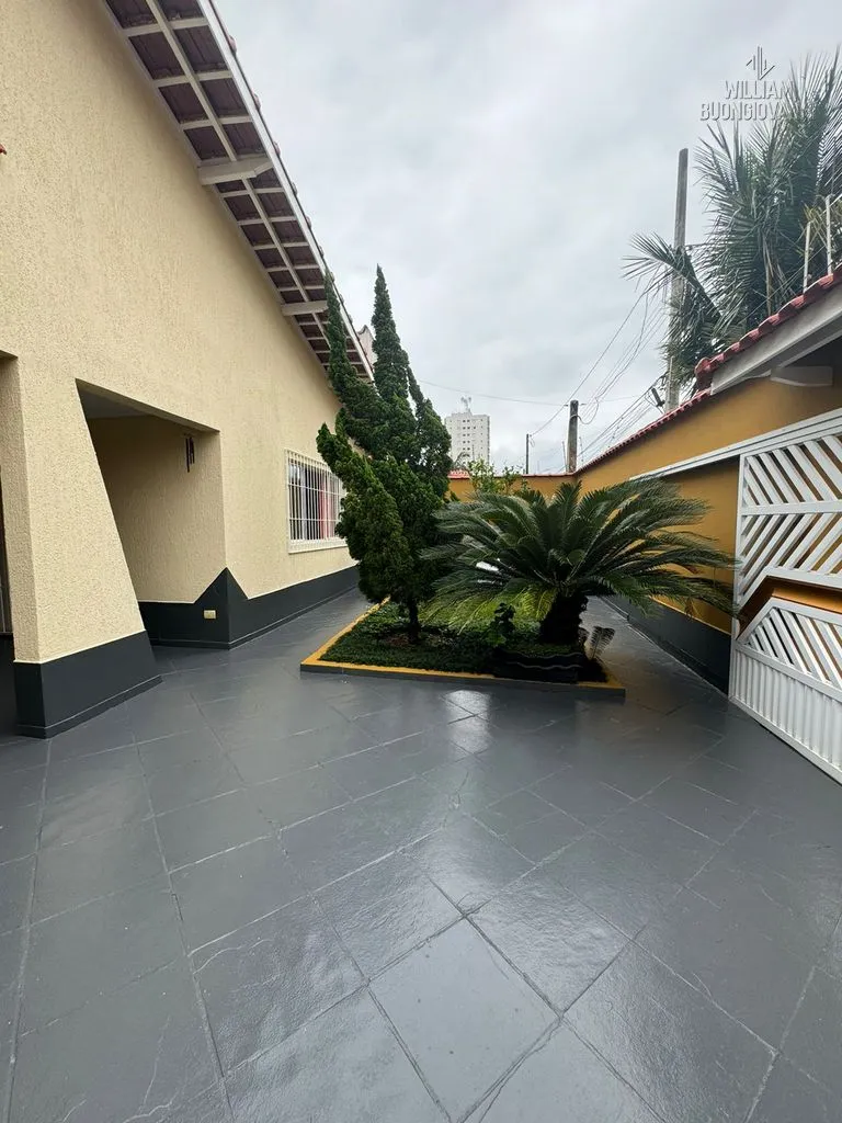 Foto do imóvel Casa Terrea - Bairro Florida - 3 quartos com edicula em Balneário Flórida, Praia Grande - SP