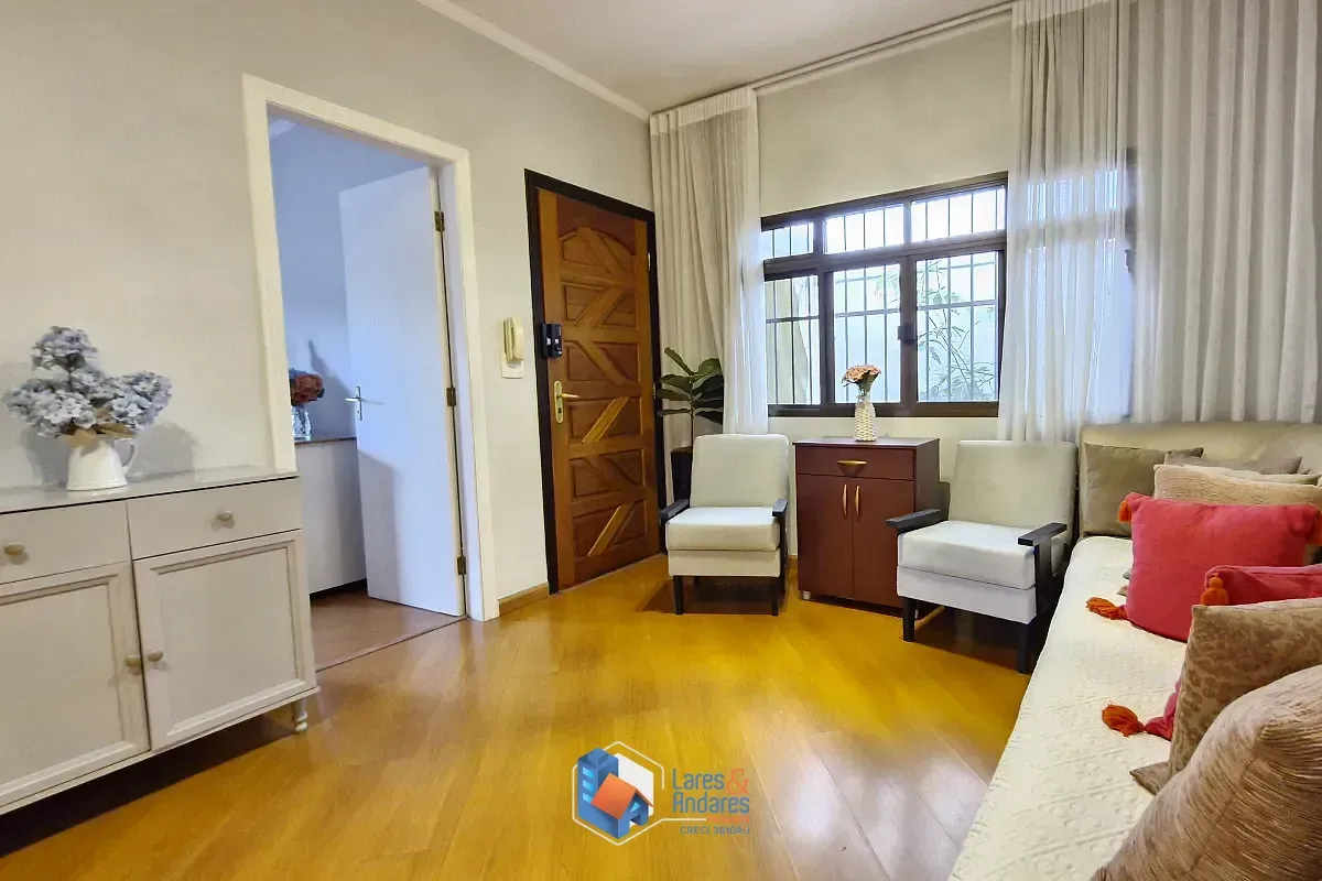 Imagem Casa para venda em Jardim Franca com 2 quartos, sendo 1 suíte, 105m²