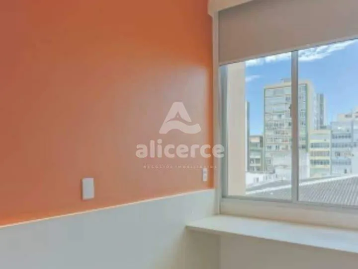 Imagem Apartamento de 2 dormitórios no Centro de Florianópolis