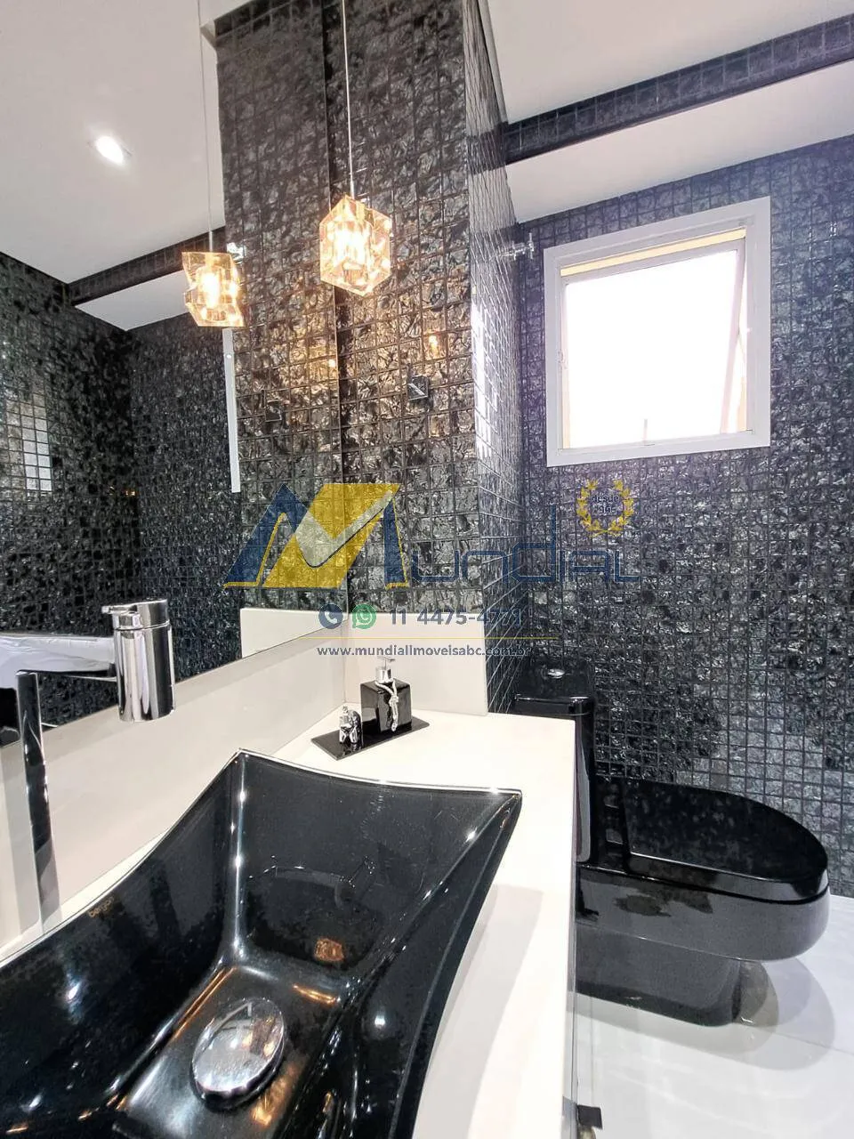 Imagem Cobertura Duplex de Alto Padrão com 227m² e 4 Vagas
