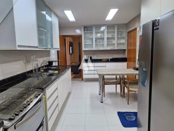 Imagem Apartamento Padrão à venda na Ponta da Praia.