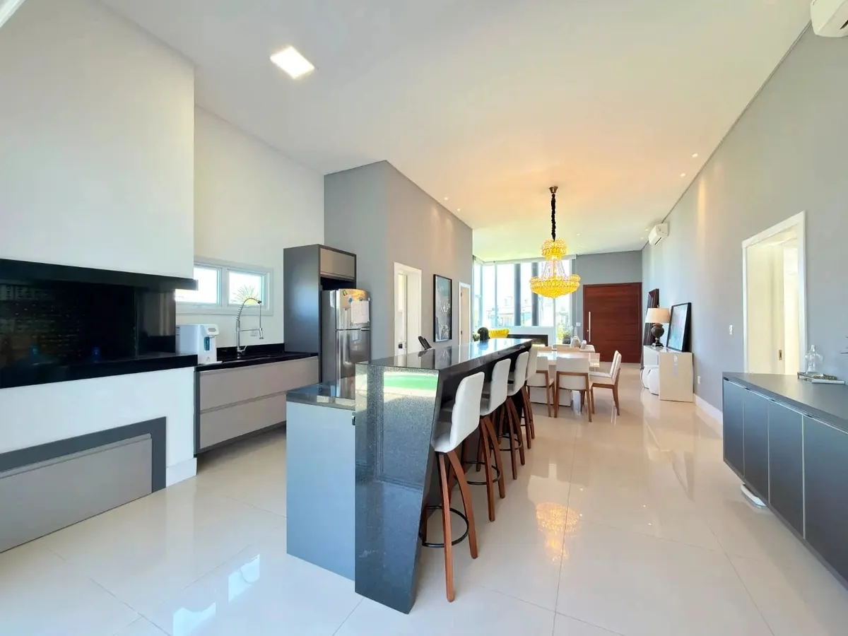 Imagem CASA EM CONDOMÍNIO À VENDA