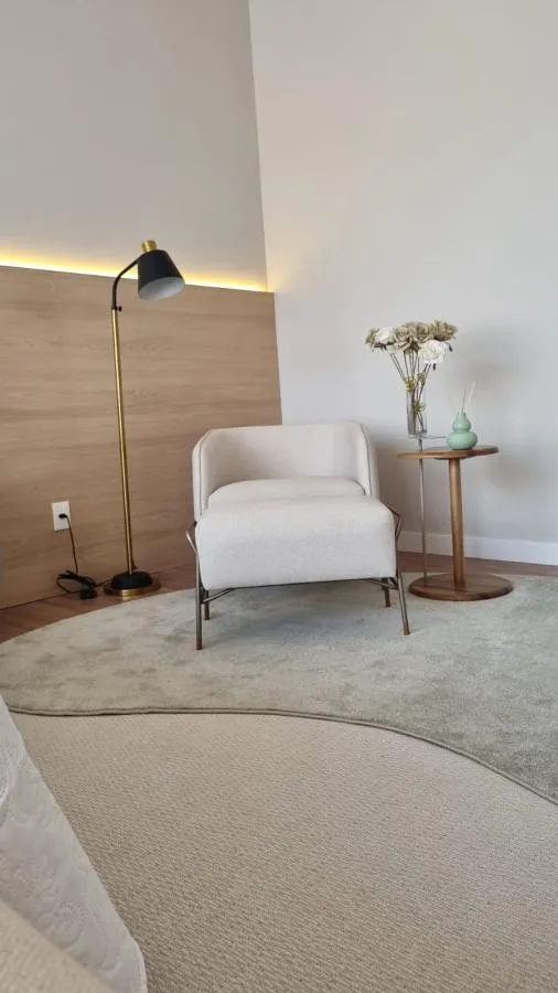 Imagem Casa em Condomínio para Venda em Areal / RJ no bairro Fazenda Velha