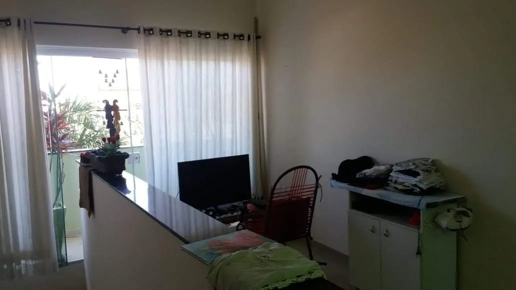 Imagem Casa à venda 3 Quartos, 2 Suites, 4 Vagas, 250M², Residencial Village Santana, Guaratinguetá - SP