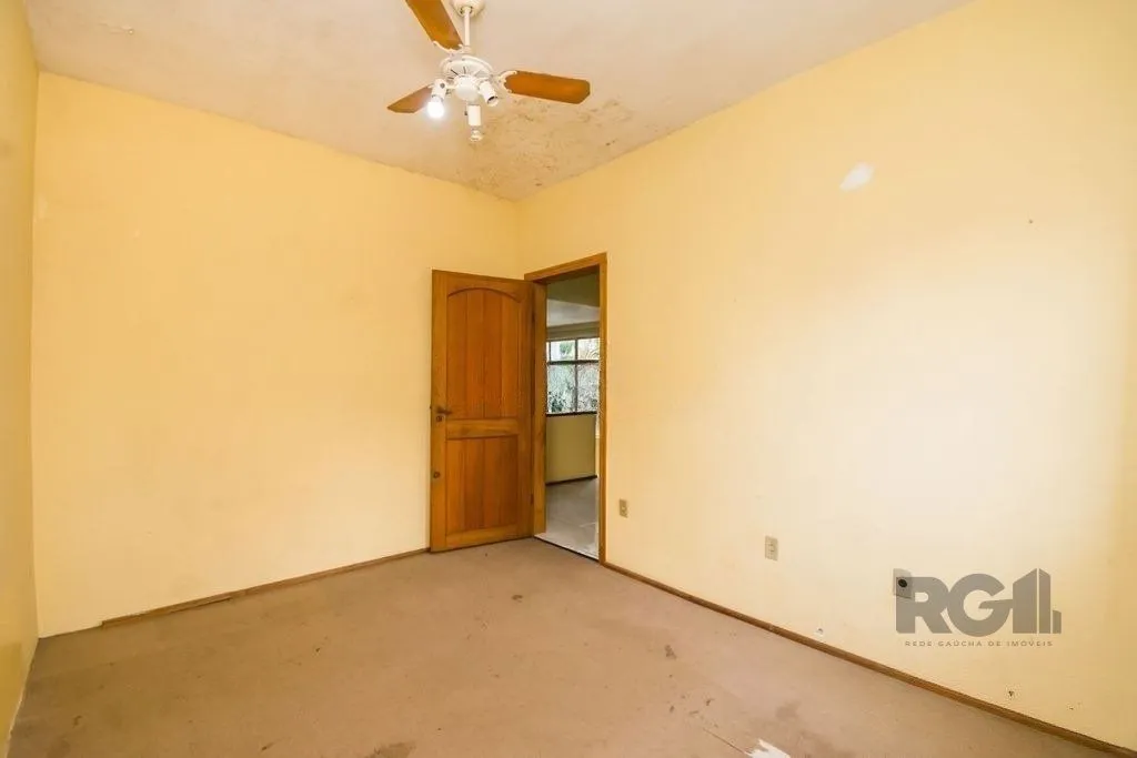 Imagem Excelente casa de 354m² com 5 dormitórios e 8 vagas.