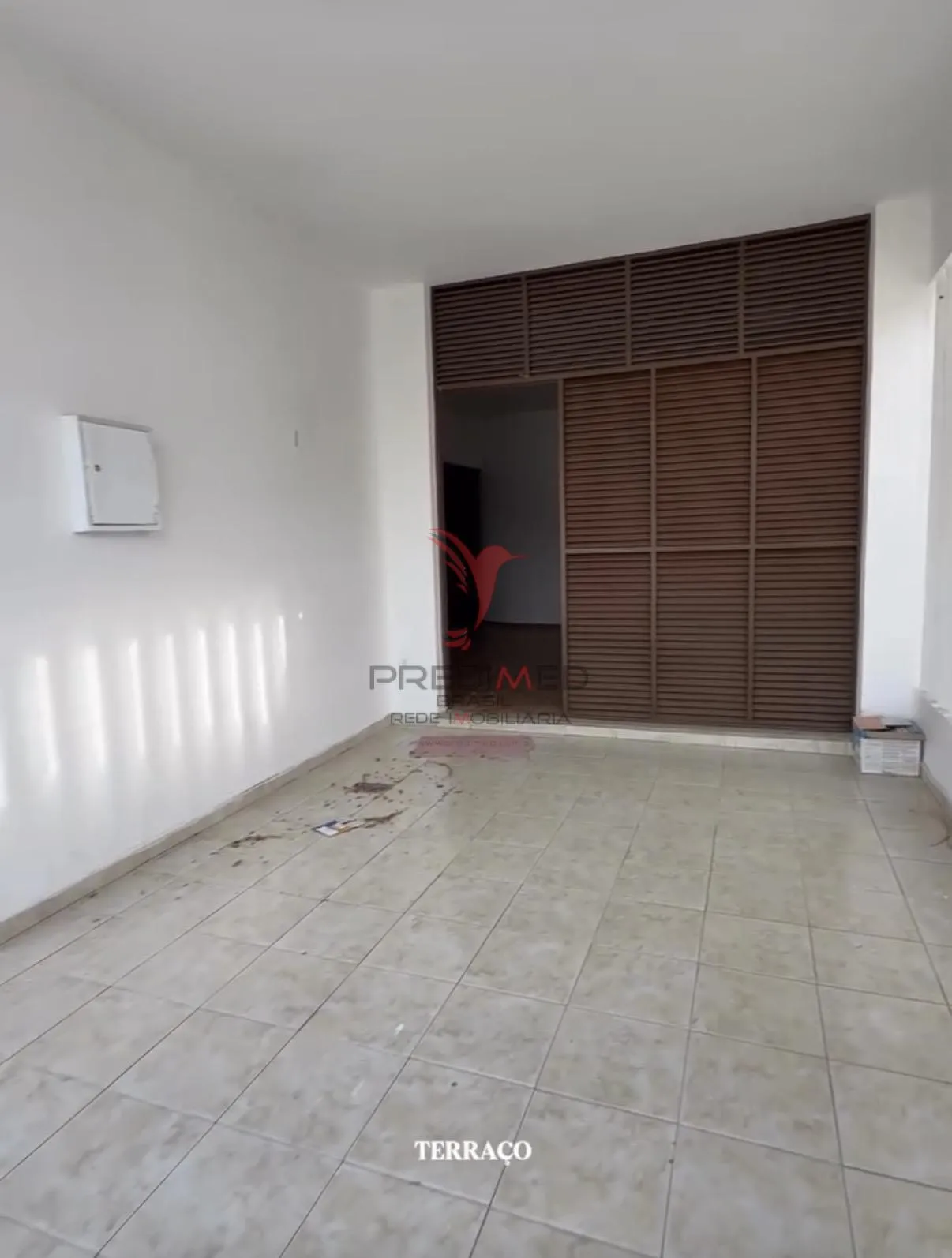 Imagem Casa em lote de 12X25, com terraço ,no bairro dos Estados