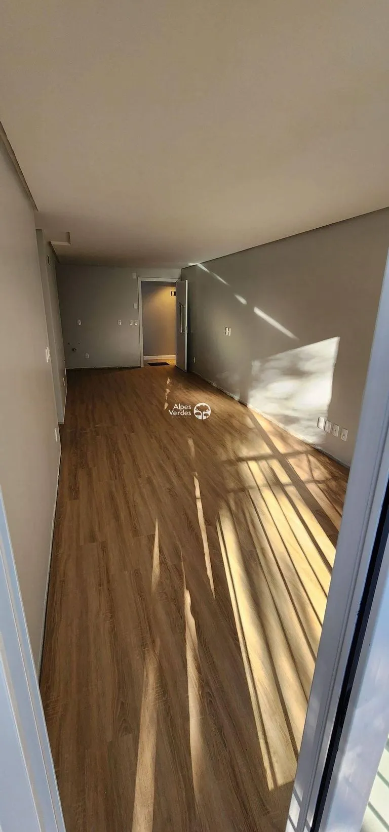 Imagem Vende-se apartamento em Gramado a 8 minutos da Rua Coberta