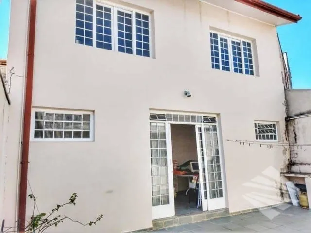 Imagem Casa à venda 3 Quartos, 1 Suite, 2 Vagas, 240M², Centro, Taubaté - SP