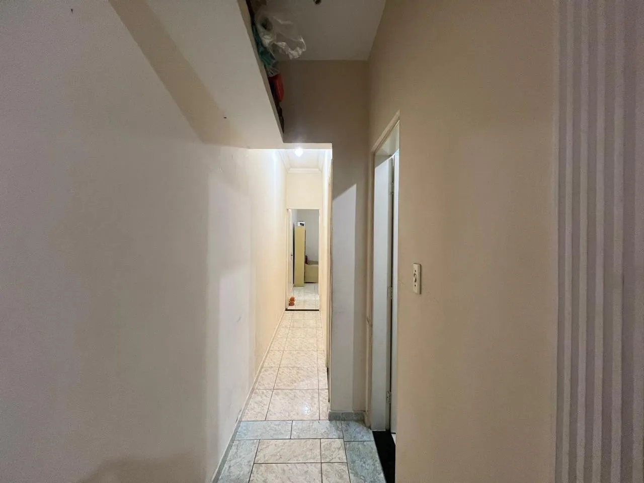 Imagem Casa para Venda em Praia Grande, Caiçara, 2 dormitórios, 1 suíte, 1 banheiro, 2 vagas