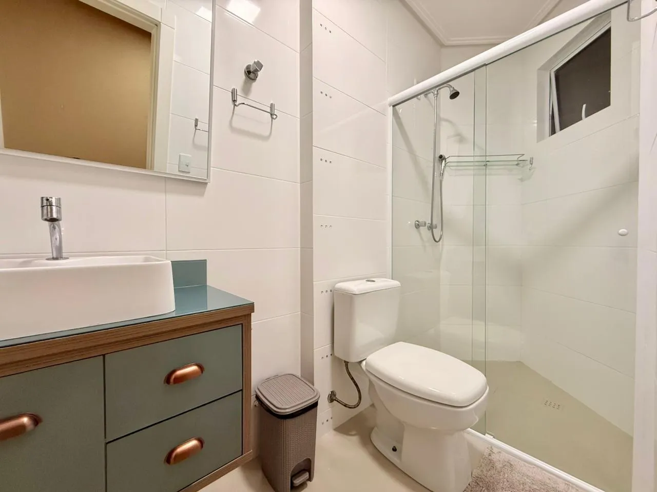 Imagem Apartamento com vista para o mar à venda com 120m2 por R$ 2.250.000,00