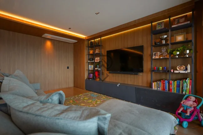 Imagem Apartamento Alto Padrão mobiliado andar alto