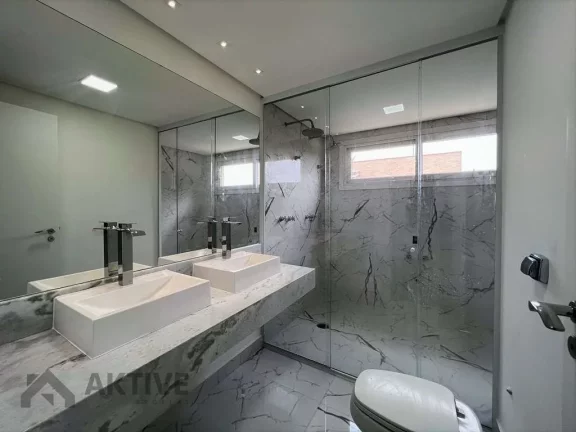 Imagem Casa de Condomínio em Pousada dos Bandeirantes - Carapicuíba