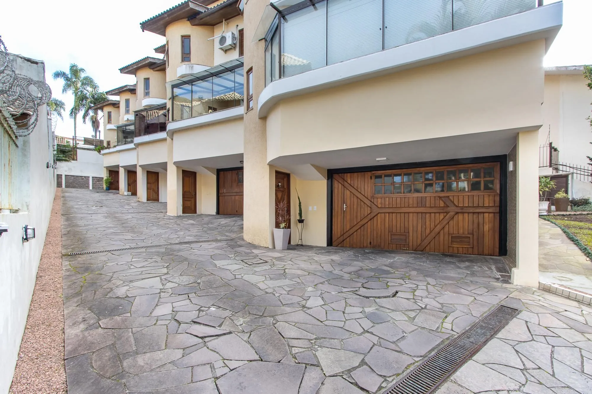 Imagem Casa em condominio Zona Sul, desocupada