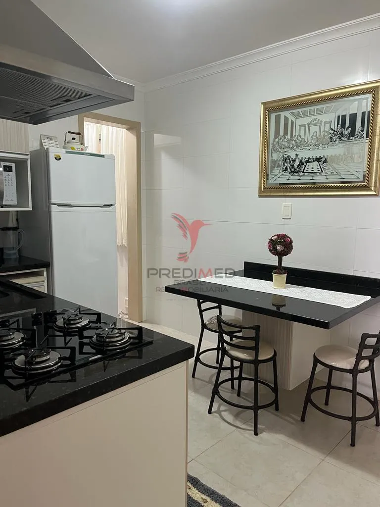 Imagem Apartamento mobiliado, a apenas 100 metros do mar no centro de Balneário Piçarras