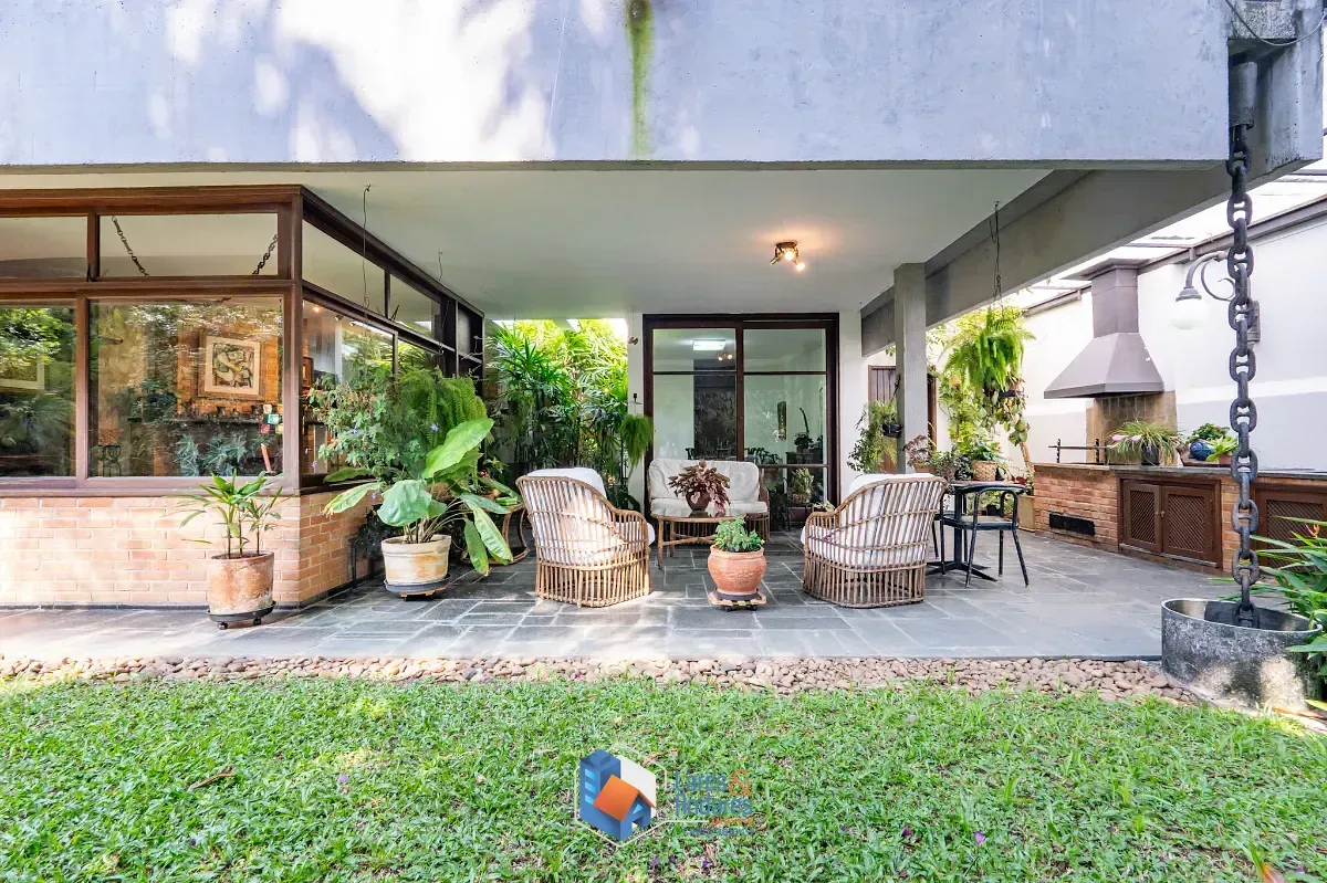 Imagem Casa para venda em Jardim Leonor com 4 quartos, sendo 4 suítes, 571m²
