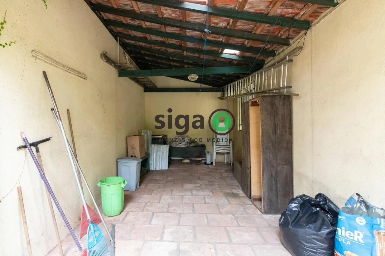 Imagem Casa Alto Padrão em Moema de 5 quartos com 8 vagas - 440m² à Venda.