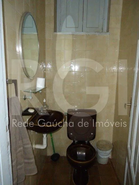 Imagem Casa para Venda - 170m², 3 dormitórios e garagem na Cidade Baixa