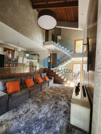 Imagem Casa Exclusiva em Cond na Granja Viana – Privacidade e Sofisticação!